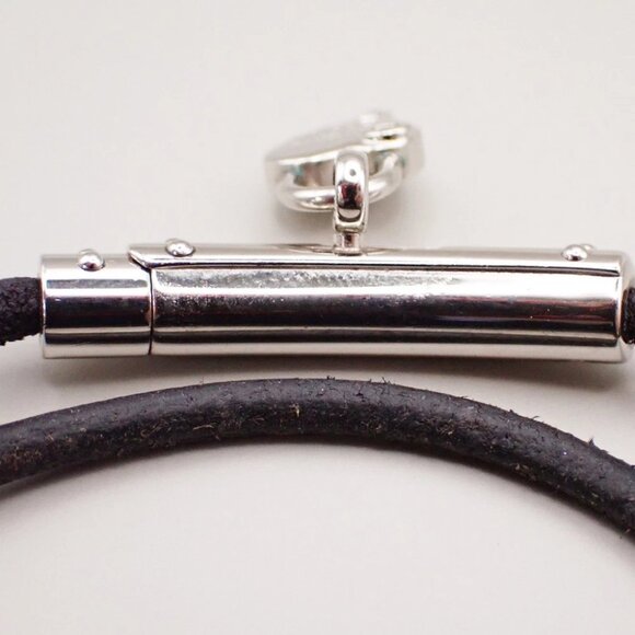 HERMES Viviride Leather Wrap Bracelet Choker with Heart Charm Accessory 66RL340 - Picture 4 of 9